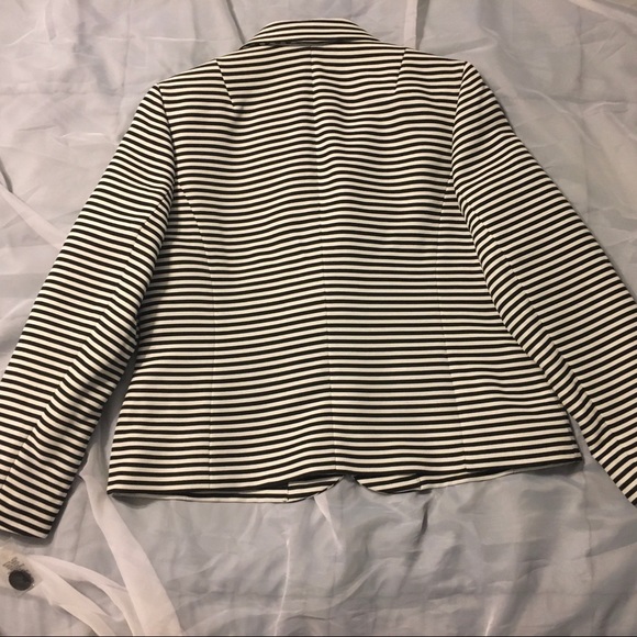 Kasper black and white stripe blazer 16 - Picture 11 of 12